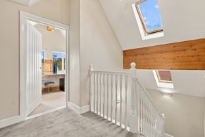 LAKESIDE LODGE- click for photo gallery